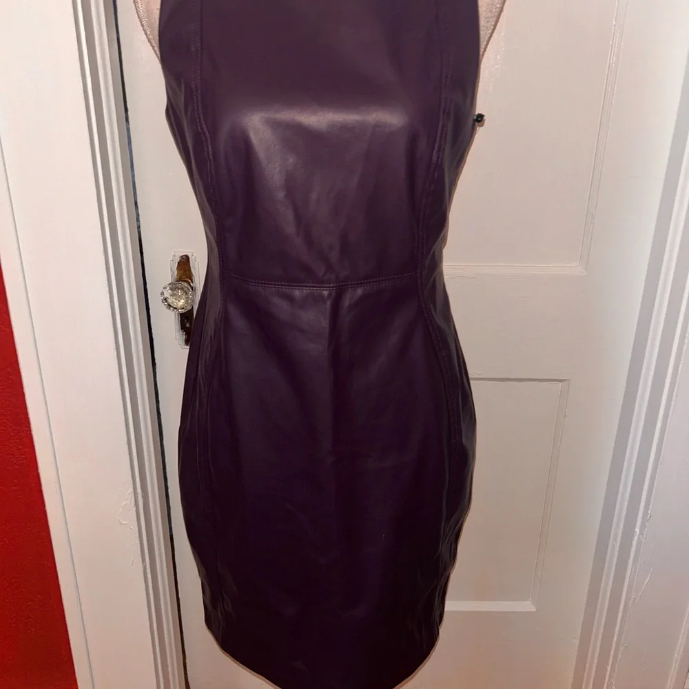 Womens Calvin Klein dark Purple/eggplant color faux Leather NWT size 8 - Picture 2 of 12
